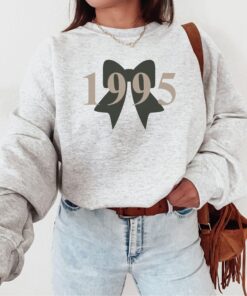 1995 birthday sweatshirt for 30th birthday celebration coquette bow crewneck pullover birth year sweater for women d7yz9