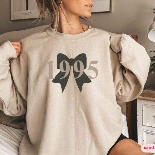 1995 birthday sweatshirt for 30th birthday celebration coquette pullover crewneck birth year sweater for women 4c1q1 scaled