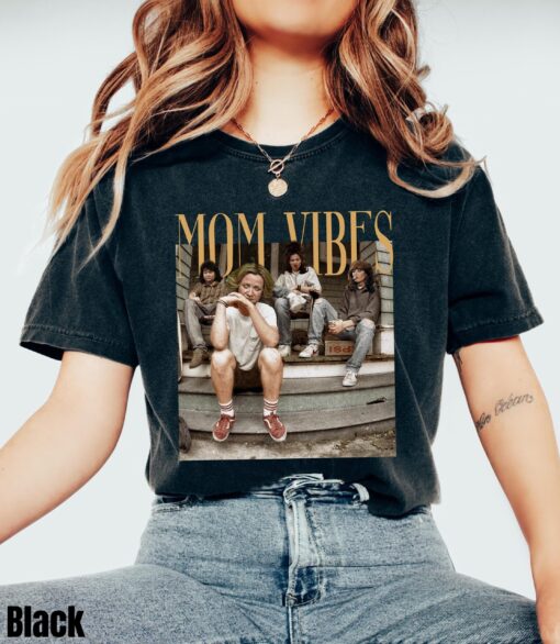 90s mom vibes vintage shirt funny retro mama tee cute mom life t shirt for mothers day or everyday wear tt0vj scaled