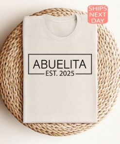 abuelita est 2025 shirt new grandma tee baby reveal announcement t shirt gift for grandma cute grandma t shirt qvpya