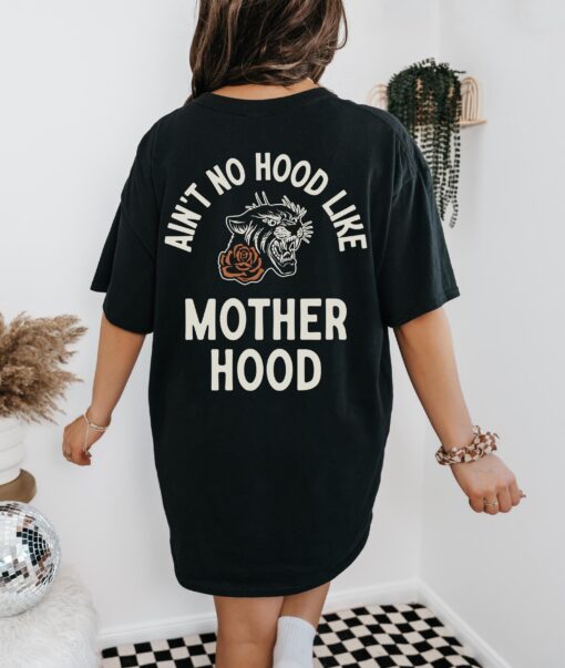 aint no hood like motherhood graphic tee for moms vintage retro oversized t shirt trendy mom life apparel mep6n