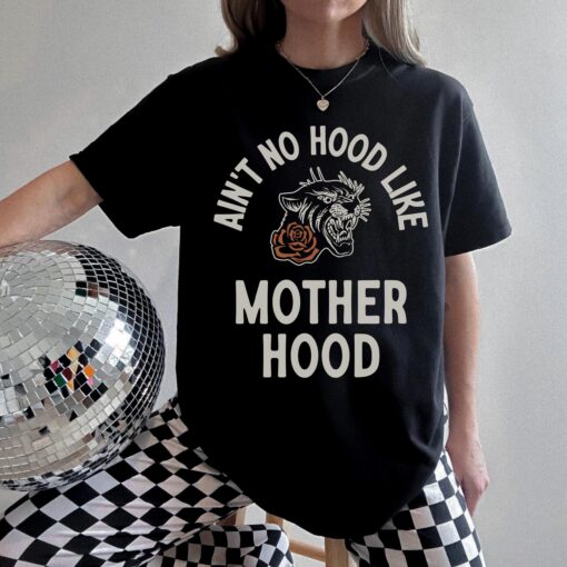 aint no hood like motherhood vintage graphic tee for women trendy mom life shirt retro oversized top mothers day gift