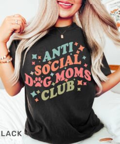 anti social dog mom club t shirt for retriever and golden doodle moms funny dog mom shirt for mothers day fck3o