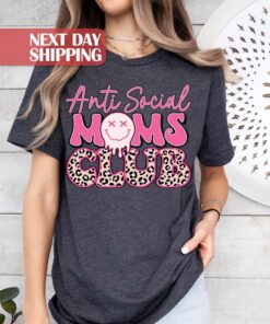 antisocial moms club funny mom shirt for new moms retro mama t shirt unique mom gift for her anti social style knq9r