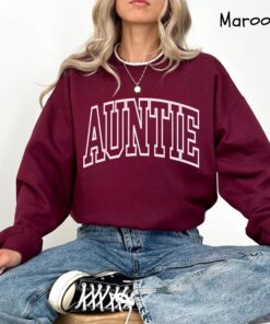 aunt shirt for new aunt pregnancy announcement funny auntie sweatshirt gift for aunt to be unique pregnancy reveal uzcdp