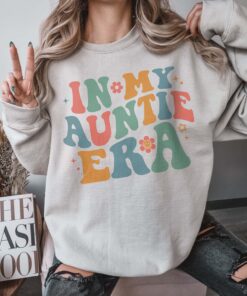 auntie era sweatshirt for new aunts cute aunt gifts crewneck for aunt announcement unique gifts for girls u2yif