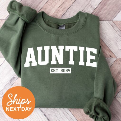 auntie est 2024 sweatshirt for new aunts pregnancy announcement sister gift cool aunt hoodie vptdg