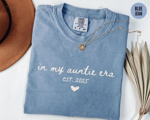 auntie est 2025 shirt in my auntie era t shirt cool aunt club pregnancy announcement custom aunt birthday gift