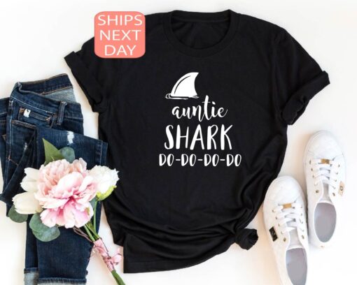auntie shark shirt for birthday party funny auntie shark do do do t shirt family shirt unique gift for auntie