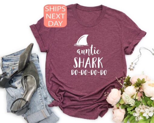 auntie shark shirt for birthday party funny auntie shark do do do t shirt family shirt unique gift for auntie ufgsb