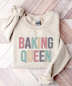 baking queen sweatshirt for cooking lovers funny cookie hoodie ideal baking mom gift and chef gifts bmild