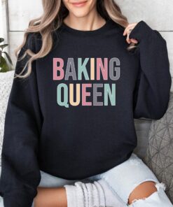 baking queen sweatshirt for cooking lovers funny cookie hoodie ideal baking mom gift and chef gifts xq9vn