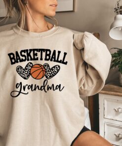 basketball grandma shirt funny basketball mom sweatshirt cute sports mom t shirt for mothers day gifts dl6sk