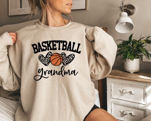 basketball grandma shirt funny basketball mom sweatshirt cute sports mom t shirt for mothers day gifts dl6sk