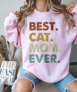 best cat mom ever sweatshirt retro style for cat lovers cute mothers day gift for moms 01nz2