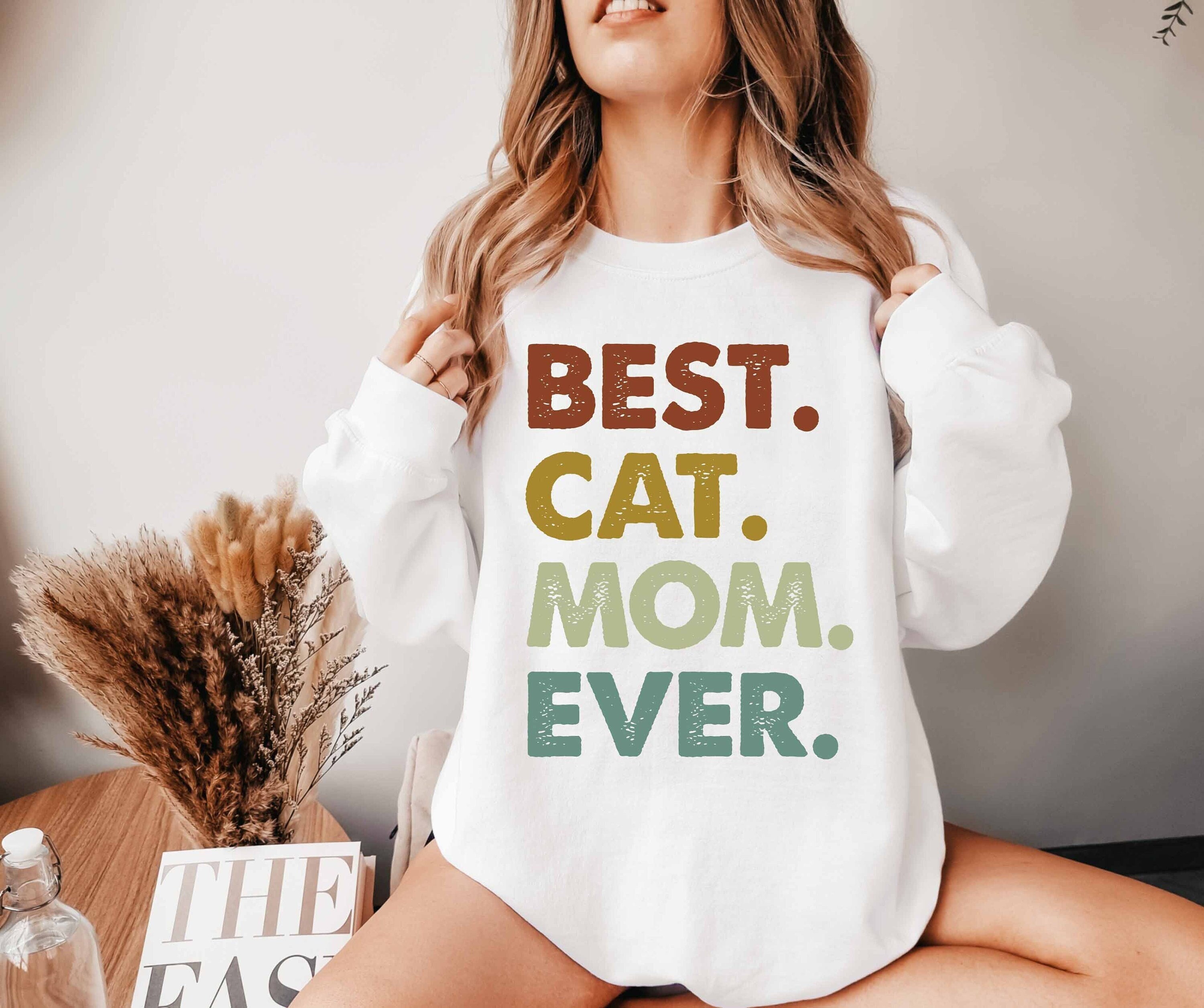 best cat mom ever sweatshirt retro style for cat lovers cute mothers day gift for moms 2ggci scaled