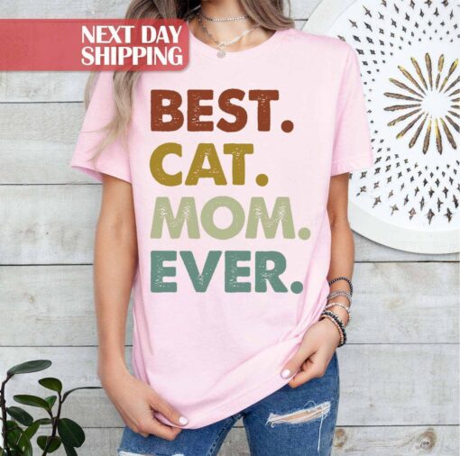 best cat mom shirt for mothers day funny cat mom t shirt unique gift for mom birthday love mom apparel m5kbn
