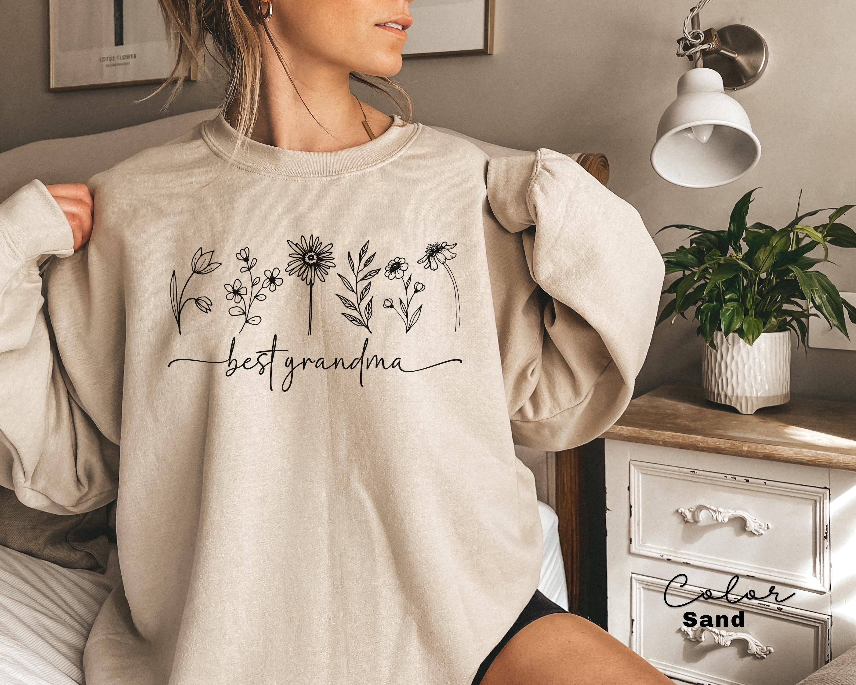 best grandma sweatshirt floral crewneck for new grandmas pregnancy announcement and mothers day gifts vtbly scaled