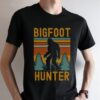 bigfoot hunter shirt funny sasquatch t shirt for hikers unisex bigfoot shirts unique fathers day gift 2023 f5muh