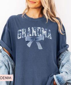 blue bow grandma shirt comfort colors for new grandma mothers day gift cute nana t shirt personalized grandma gifts ewhvw