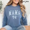 Blue Ribbon Mama Shirt Cute Mom Shirt for Mothers Day Gift Chinoiserie Bow Design Stylish Mom Life T-Shirt