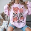 boho floral sweatshirt for moms retro wildflower crewneck nature tee botanical lover gift for mothers day uuss7 scaled