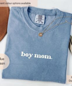 boy mom shirt cute minimalist mom life tee for mothers of boys trendy and stylish mothers day gift pm9wu