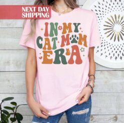 cat mom shirt for cat lovers in my cat mom era t shirt funny pet mom life tee perfect gift for cat mothers mlkvy