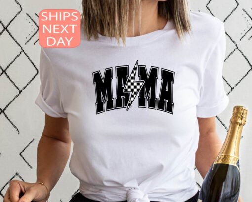 checkered lightning bolt mama shirt retro 90s mom life tee trendy mothers day shirt for moms and motherhood celebrations ydnwz