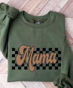 checkered mama sweatshirt retro crewneck mom life shirt for new moms and mothers day gifts luoqr