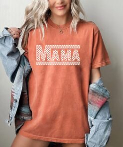 checkered retro mama shirt for varsity moms crewneck funny mom shirt ideal for mothers day gifts jj2ee