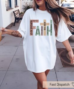 christian faith t shirt with bible verse retro design trendy cross shirt for church friends and christian gifts n7l2t