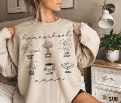christian homeschool mom sweatshirt funny t shirt for home schooling teachers unique gift for homeschoolers kcxgx