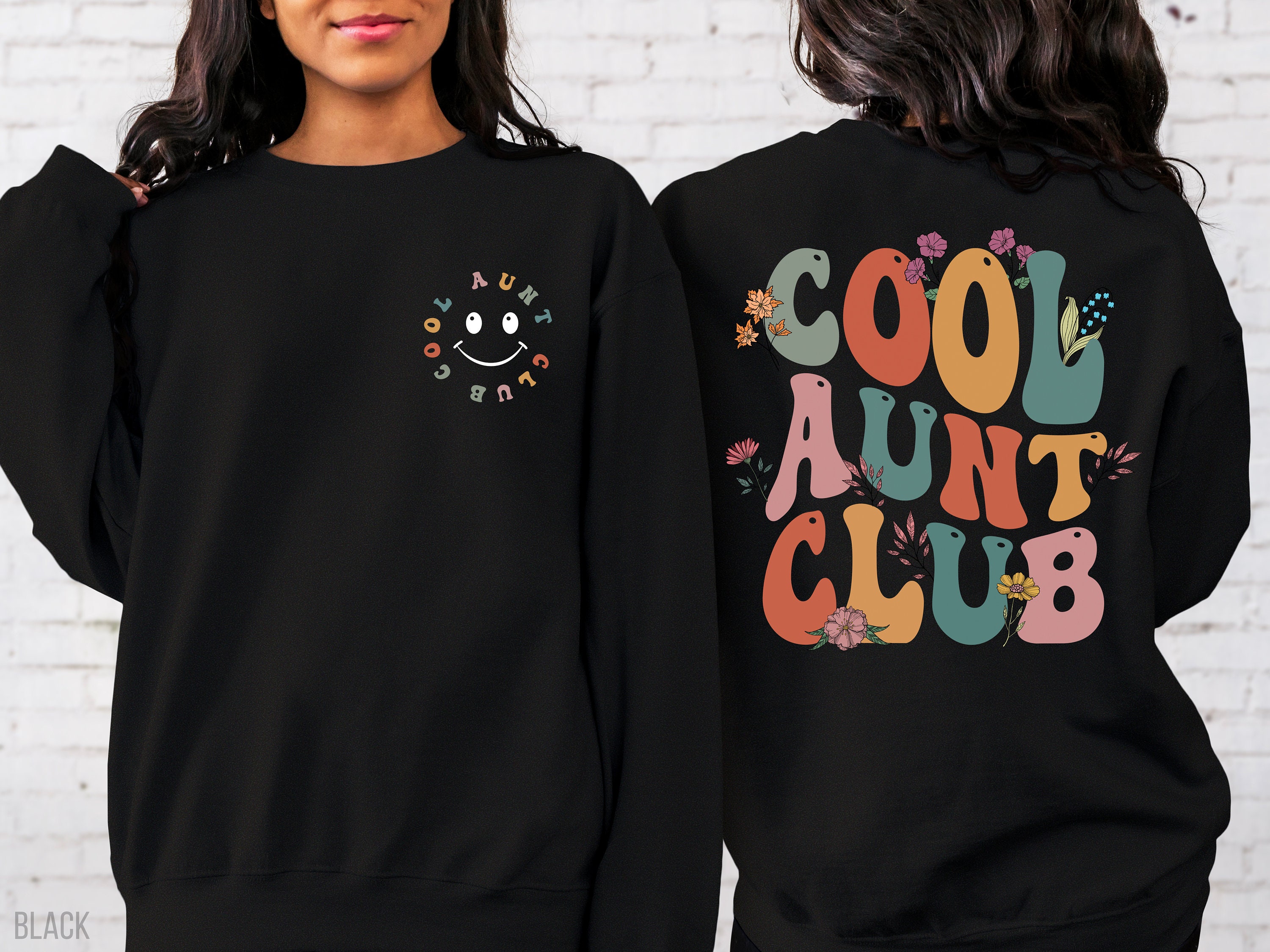 cool aunt club sweatshirt best auntie crewneck shirt comfortable sweater for aunts unique gifts for aunties wvh01 scaled