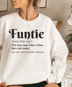 cool aunt sweatshirt for mothers day best aunt ever gift new aunt hoodie blessed auntie apparel wroed