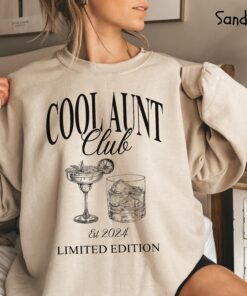 cool aunts club sweatshirt for future aunts funny aunt shirt unique aunt gift cool aunt apparel fdztx