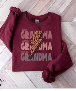 cool grandma sweater retro nana shirt funny grandmother t shirt best grandma ever mothers day gift for new grandmother q8js1