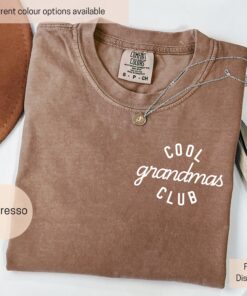 cool grandmas club shirt for new grandma best grandmother gift cute granny t shirt comfort colors design ke9k6