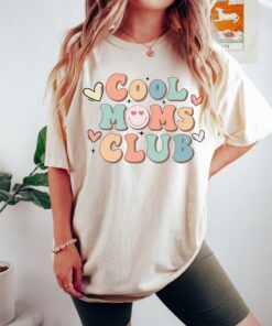 cool mom club shirt retro design for mothers day funny mom shirt best mom ever gift new mom t shirt fyncf