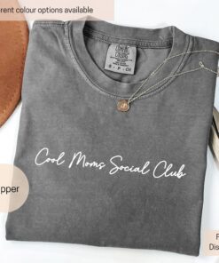 cool mom social club shirt for moms minimalist cute mom t shirt ideal for mothers day gifts and everyday wear slcme