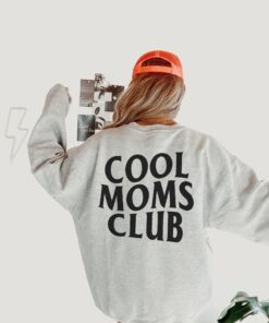 cool moms club vintage graphic hoodie for women funny mom life sweatshirt retro edgy mother day gift ulxcw