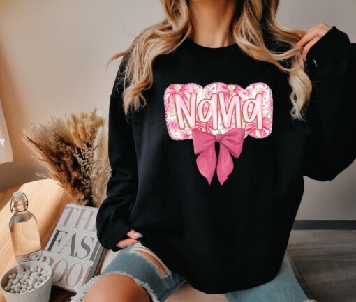cool nana shirt with pink bow trendy aesthetic t shirt cute grandma shirt for pregnancy announcement best nana gift iioci