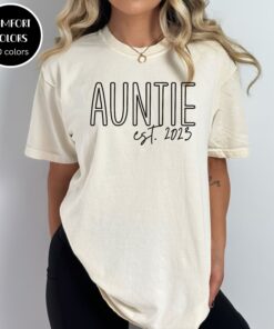 custom aunt shirt cute oversized auntie t shirt trendy auntie est shirt unique gift for new aunt qzrkc