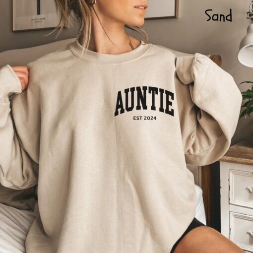 custom aunt sweatshirt for new auntie gifts and mothers day with aunt est shirt design perfect auntie apparel xbxup scaled