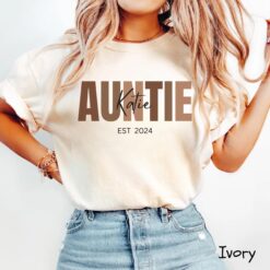 custom auntie shirt for new aunts pregnancy announcement cool aunt club tee comfort colors auntie est t shirt z1d54 scaled