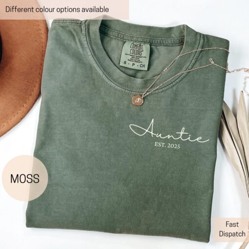 custom auntie shirt with year for new auntie announcement unique gift for aunt and new baby celebration