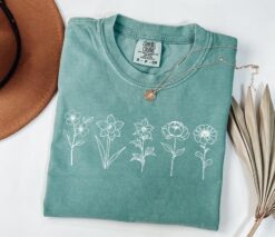 custom birth month flower shirt for moms personalized mothers day shirt birthday gift for new moms and mamas cx3k8