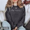 custom dog mama sweatshirt for mothers day personalized dog mom crewneck gift for fur mama dog lovers 0mrxy