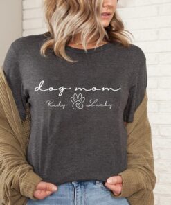 custom dog mom shirt and sweatshirt cute dog mom tee for women ideal gift for dog moms 668yz