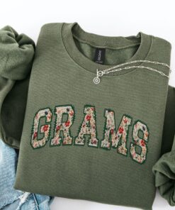 custom floral grams sweatshirt for grandma birthday gift mothers day crewneck unique grams sweater row6p